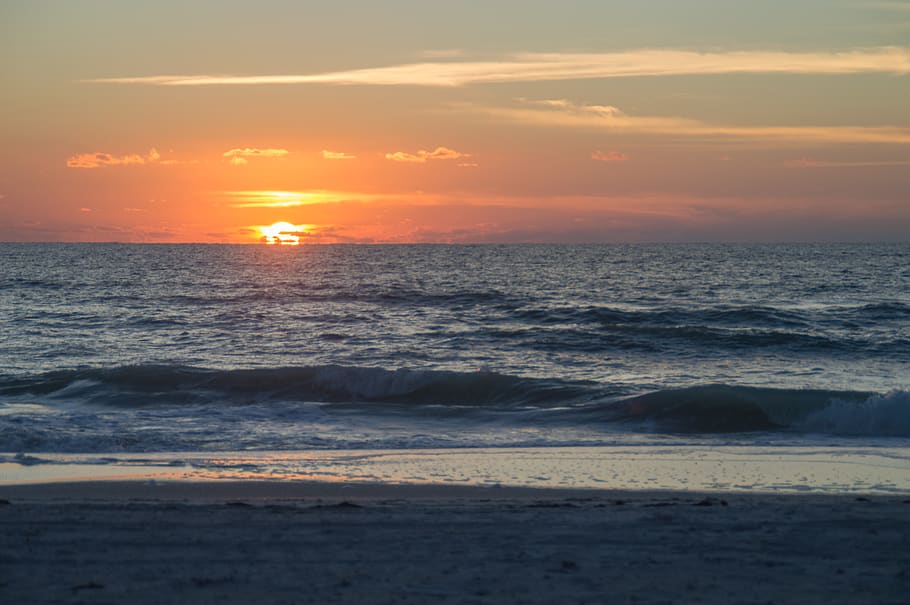 sunset on holmes beach florida